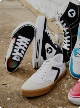 SNEAKER