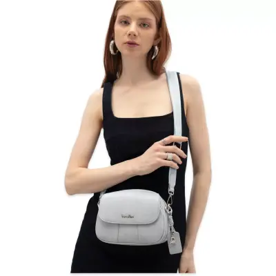 Benetton Bnt_1777 15X19X9 Çapraz Mavi Kadın Çanta 