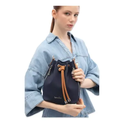 Benetton Bnt_1815 23X19X11 Kol Lacivert Kadın Çanta 