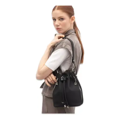 Benetton Bnt_1815 23X19X11 Kol Siyah Kadın Çanta 
