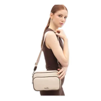 Benetton Bnt_1816 17X25X8 Omuz Bej Kadın Çanta 