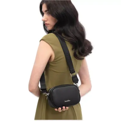 Benetton Bnt_1839 12X16X7 Çapraz Siyah Kadın Çanta 