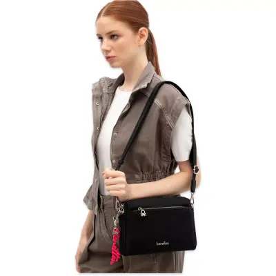 Benetton Bnt_1845 16,5X23,5X6 Çapraz Siyah Kadın Çanta 
