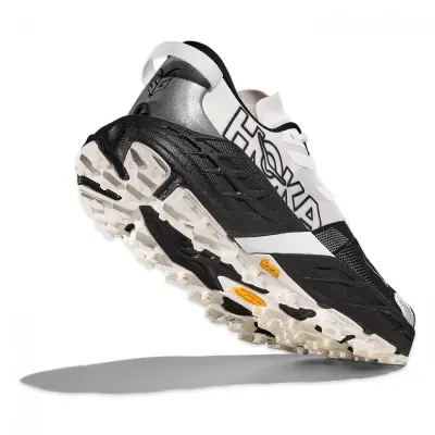 Hoka 1171928 Speedgoat 7 Koşu A Yakkabisi Siyah-Beyaz Erkek Spor Ayakkabı - 5