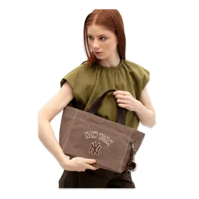 New York Yankees Mlb_001 22X29X13 El Kahverengi Kadın Çanta - 1