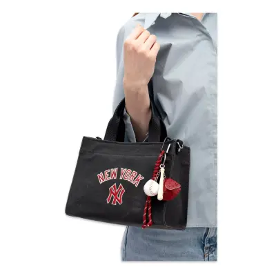 New York Yankees Mlb_010 20X23,5X13 El Kadın Çanta 