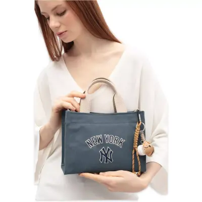 New York Yankees Mlb_010 20X23,5X13 El Lacivert Kadın Çanta - 1