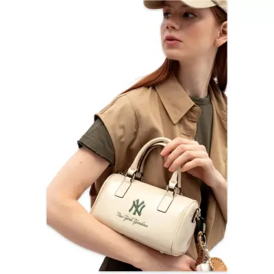 New York Yankees Mlb_013 13X21X8 El Kadın Çanta - New York Yankees (1)