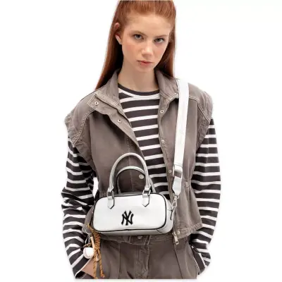 New York Yankees Mlb_023 11X17X7 El Gümüş Kadın Çanta - New York Yankees (1)