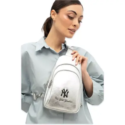 New York Yankees Mlb_033 29X18X6 Çapraz Gümüş Kadın Çanta 