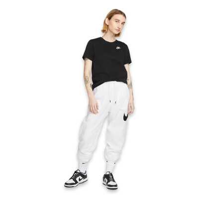 Nike Dx7902 Nike Sportswear Club Essentials Siyah Kadın T-Shirt - 4