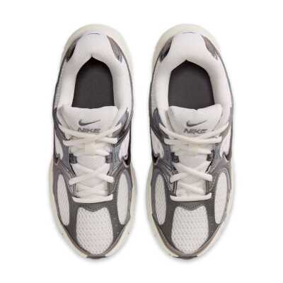 Nike Hq6411 V5 Rnr Gri Unisex Spor Ayakkabı - 3