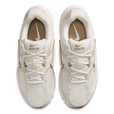 Nike Hq7901 Nike V5 Rnr Bej Kadın Spor Ayakkabı - 3