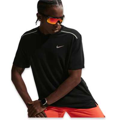 Nike If2082 Nike Miler Dri-Fit Uv Protection -Sleeve Running Top Siyah Erkek T-Shirt - Nike