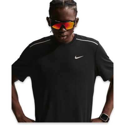 Nike If2082 Nike Miler Dri-Fit Uv Protection -Sleeve Running Top Siyah Erkek T-Shirt - Nike (1)