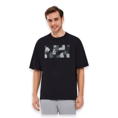 Skechers S241076 Graphic M Sleeve Siyah Erkek T-Shirt - 1