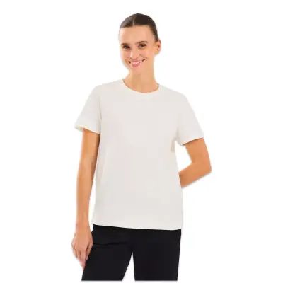 Skechers S2510029 W Essential Crewneck Beyaz Kadın T-Shirt 