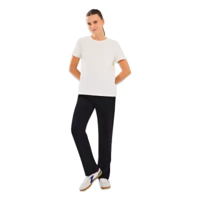 Skechers S2510029 W Essential Crewneck Beyaz Kadın T-Shirt - 3