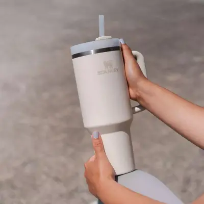 Stanley 10-10824 Stanley Adv 40Oz 1.18L Quencher2.O Tumbler Pipetli Termos Bardak Krem Uni - 4