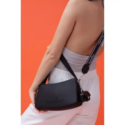 Benetton Bnt_1467 26X15X8 El Siyah Kadın Çanta 