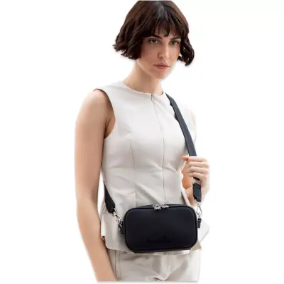 United Colors Of Benetton Bnt_1626 Omuz 20X12X7 Siyah Kadın Çanta 